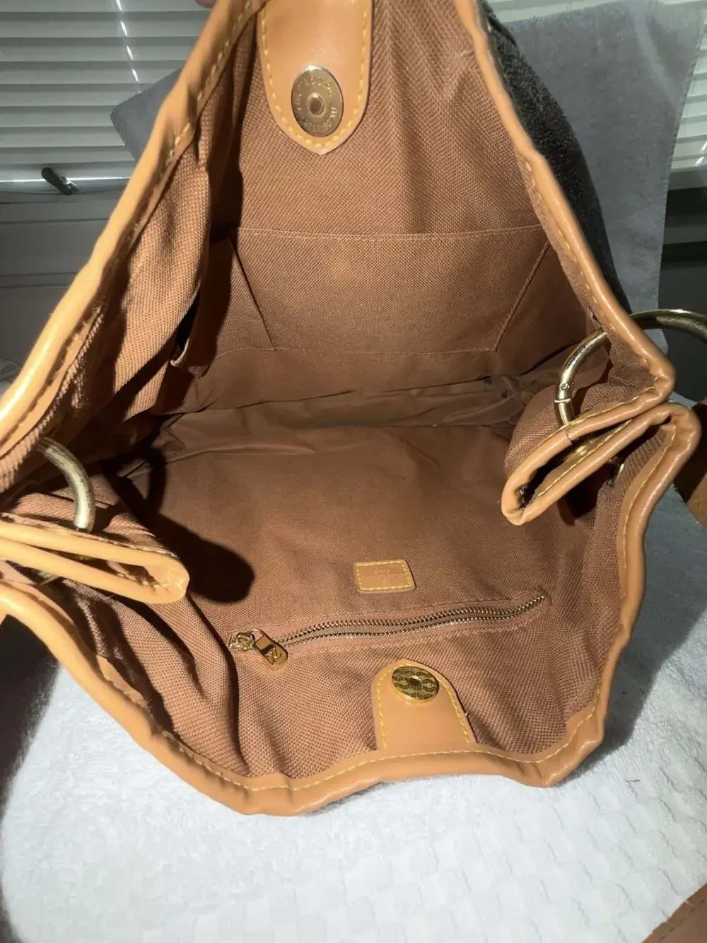Louis Vuitton Monogram Galliera PM Shoulder Bag